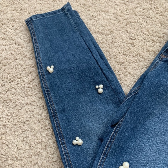 NWT Kensie jeans with pearls - Picture 4 of 7